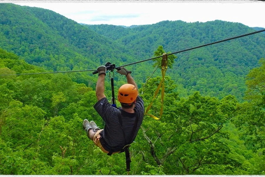 Kereita Ziplining